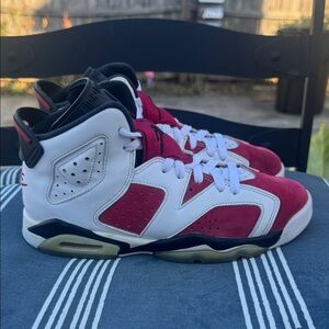 Jordan Retro 6 Kids Sneakers in Red and White size 6